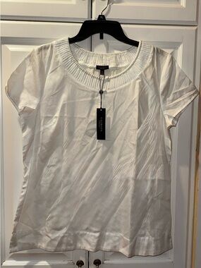 NWTs Talbots White Short Sleeve Blouse With A Pintuck Pleated Scoop Neckline M